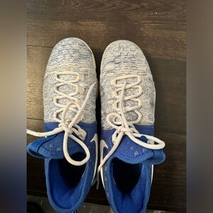 KD 9 Basketball Men’s Shoes- Used